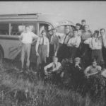 C.J.V. Tjerkwerd met autobus op reis