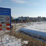 1. Wolkom riders op it iis fan Tsjerkwert. Drokte op sneon 12 febrewaris. Foto: Gerben D. Wijnja