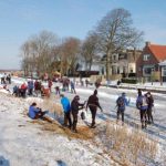 2. De iiswille hold de hiele dei oan. Foto: Gerben D. Wijnja, sneon 11 febrewaris 2012